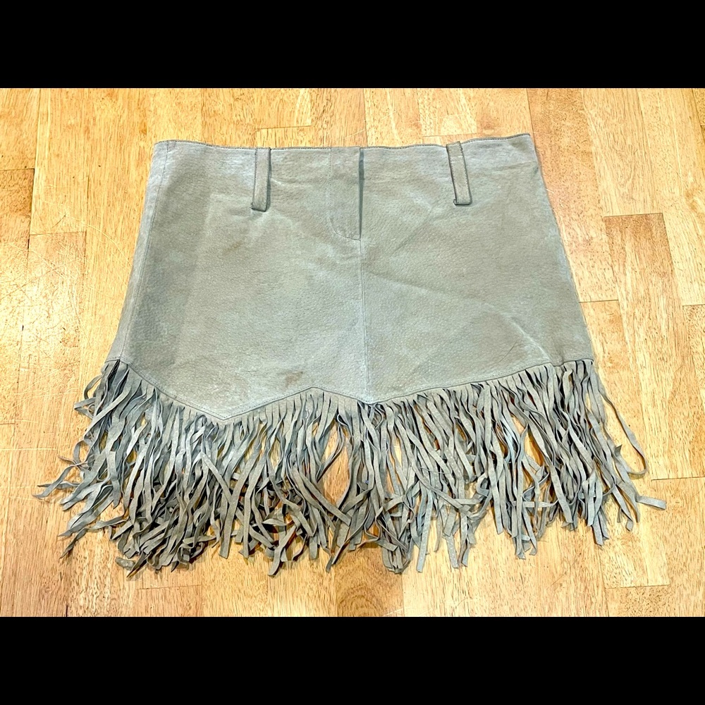 🔥*VINTAGE* Fringe 80’s Tan Suede Mini Skirt 🔥